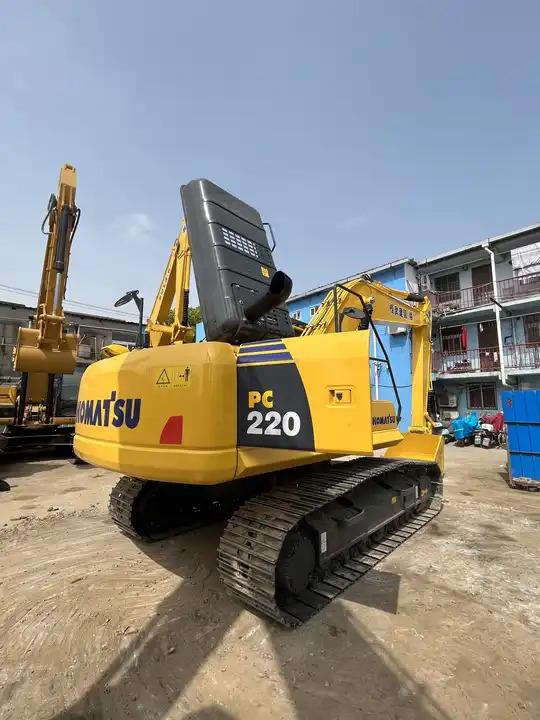 Crawler excavator Hot sell japan origin used 20Ton komatsu Excavator PC 220-8/ pc 200-8 in stock for sale Hot sell japan origin used 20Ton komatsu Excavator PC 220-8/ pc 200-8 in stock for sale- Photo 3