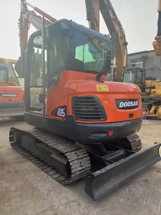 Crawler excavator Original Top Sale High Performance Slightly Used Doosan Dx60 Tracked Excavator For Landscaping In Shanghai Original Top Sale High Performance Slightly Used Doosan Dx60 Tracked Excavator For Landscaping In Shanghai- Photo 6