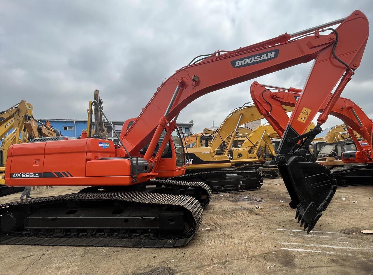 Excavator DX225 IN GOOD CONDITION ON SALE DX225 IN GOOD CONDITION ON SALE- Photo 6