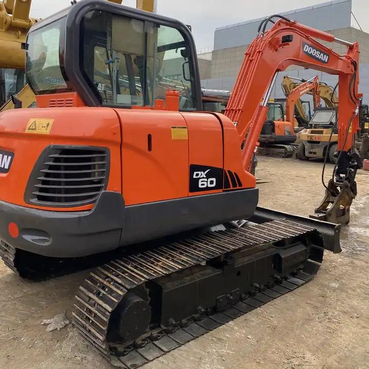 Crawler excavator Good Sales 6t Mini Excavator,Small Excavating Machine Korea Doosan Used Excavators Doosan Dx60 For Sale With Nice Work Condition Good Sales 6t Mini Excavator,Small Excavating Machine Korea Doosan Used Excavators Doosan Dx60 For Sale With Nice Work Condition- Photo 2