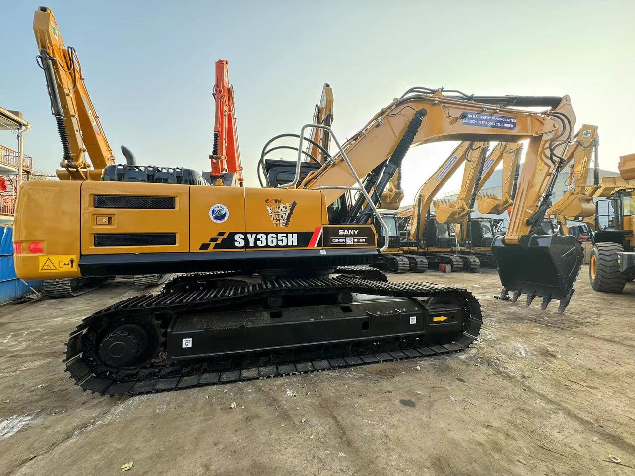 Excavator almost new SY365H almost new SY365H- Photo 4