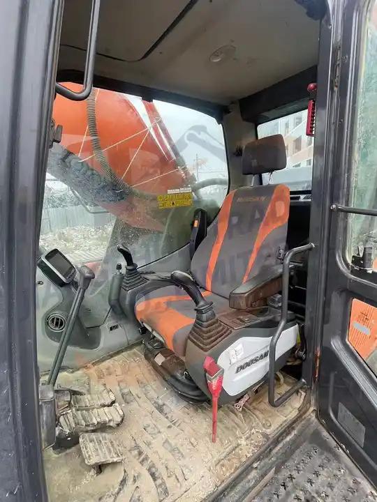 Crawler excavator Well-Maintained Used Doosan excavator DX520LC-9C in good condition for sale Well-Maintained Used Doosan excavator DX520LC-9C in good condition for sale- Photo 5