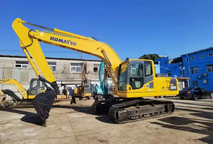 Crawler excavator Low Working Hour Japanese Made Perfect Condition Used Excavator Komatsu Pc200-8 In Shanghai Low Working Hour Japanese Made Perfect Condition Used Excavator Komatsu Pc200-8 In Shanghai- Photo 3