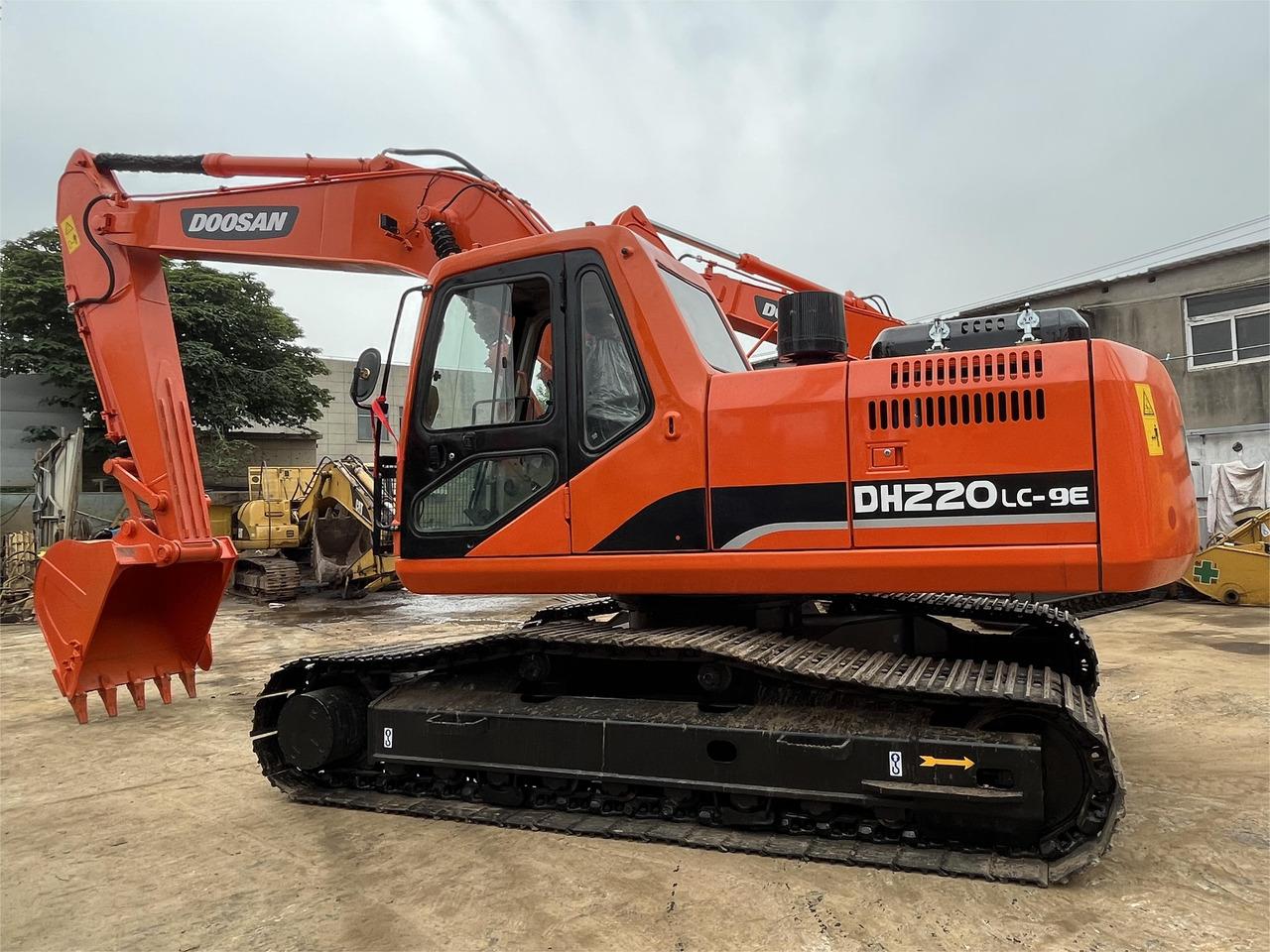 Excavator DX220LC-9E IN GOOD CONDITION DX220LC-9E IN GOOD CONDITION- Photo 3