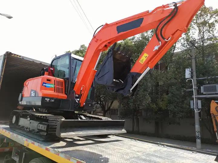 Crawler excavator High Quality 6t Mini Excavator,Small Excavating Machine Korea Doosan Used Excavators Doosan Dx60 For Sale High Quality 6t Mini Excavator,Small Excavating Machine Korea Doosan Used Excavators Doosan Dx60 For Sale- Photo 3