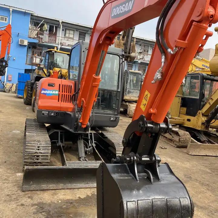 Crawler excavator High Quality Best Price For 6t Mini Excavator,Small Excavating Machine Korea Doosan Used Excavators Doosan Dx60 For Sale High Quality Best Price For 6t Mini Excavator,Small Excavating Machine Korea Doosan Used Excavators Doosan Dx60 For Sale- Photo 2