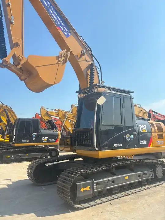 Crawler excavator used CAT320D Medium and Large Crawler Excavator Cat320b 325b 330b 336d In Stock used CAT320D Medium and Large Crawler Excavator Cat320b 325b 330b 336d In Stock- Photo 2