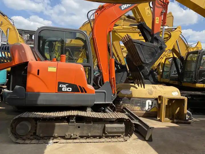 Crawler excavator 6tons doosan excavator used dx60 dh60 dx55 dh55 mini excavator free shipping 6tons doosan excavator used dx60 dh60 dx55 dh55 mini excavator free shipping- Photo 4