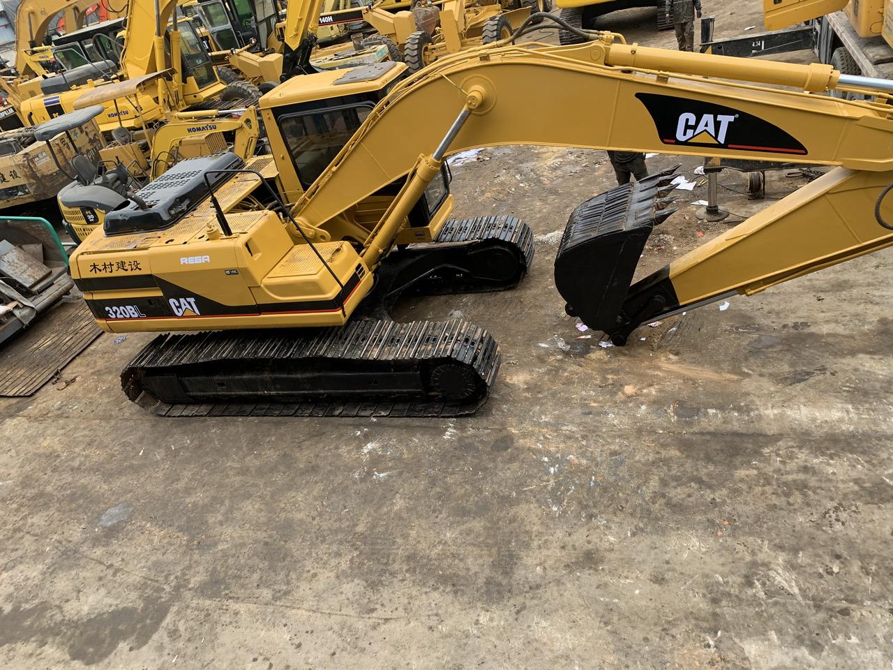 Crawler excavator Used CAT 320B excavator, escavadeira CAT 320D 320DL 320D2 320C 320BL digger, earthmoving mining work heavy duty equipment Used CAT 320B excavator, escavadeira CAT 320D 320DL 320D2 320C 320BL digger, earthmoving mining work heavy duty equipment- Photo 2