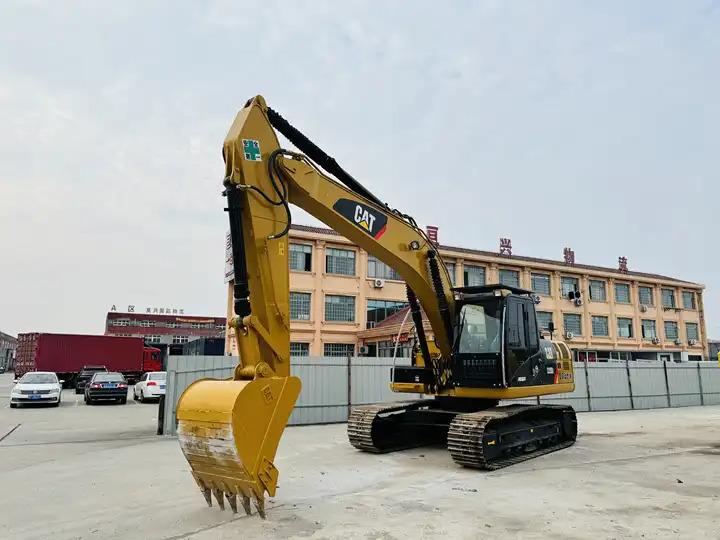 Crawler excavator Used Cat Caterpillar 320d Excavating Machine Cat 320 320d2l 320d2 Crawler Excavator For Sale In Shanghai Used Cat Caterpillar 320d Excavating Machine Cat 320 320d2l 320d2 Crawler Excavator For Sale In Shanghai- Photo 4