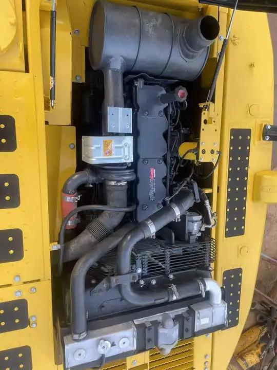 Excavator Secondhand Used Pull Throttle Komatsu PC 220-6 with Good Condition PC78 PC78 6 PC110 PC120 PC200 Secondhand Used Pull Throttle Komatsu PC 220-6 with Good Condition PC78 PC78 6 PC110 PC120 PC200- Photo 4