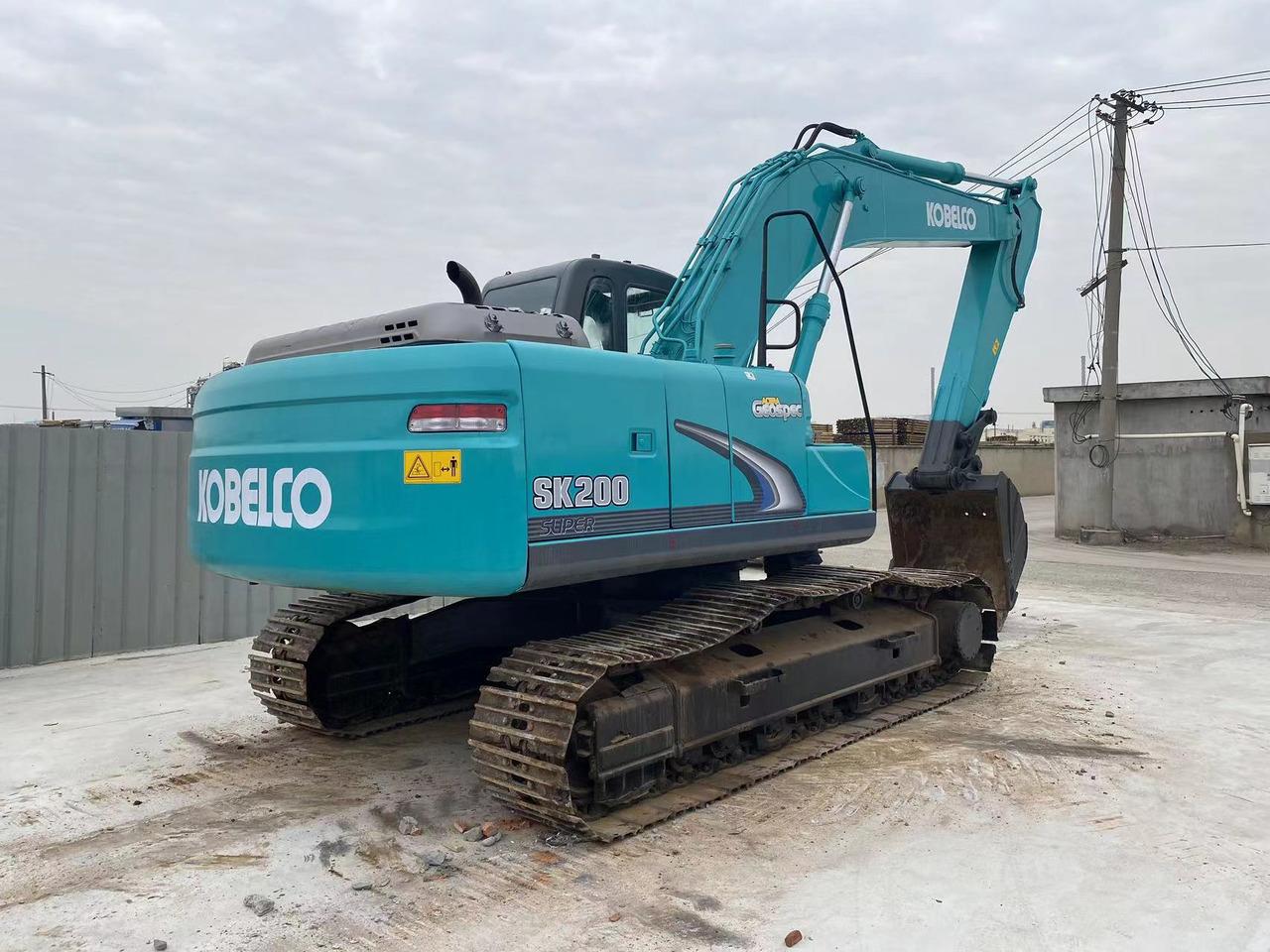 Excavator SK200 ON SALE SK200 ON SALE- Photo 4