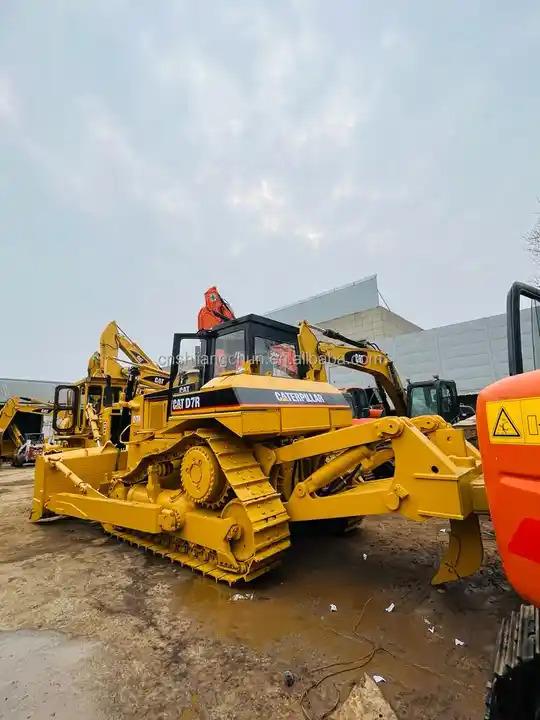 Bulldozer used bulldozer original from Japan CAT D7G second hand bulldozer CAT D7G in stock for sale used bulldozer original from Japan CAT D7G second hand bulldozer CAT D7G in stock for sale- Photo 4