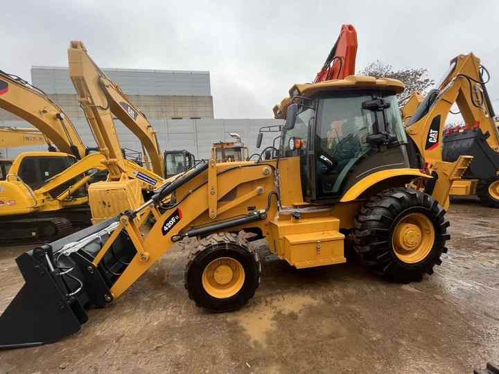 Backhoe loader Hot sale Backhoe loader CAT 420F loader used cheapCAT 420F retro loader and digger in good condition Hot sale Backhoe loader CAT 420F loader used cheapCAT 420F retro loader and digger in good condition- Photo 2