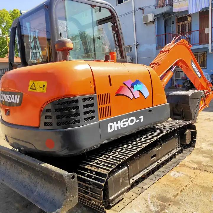 Crawler excavator Awesome Performance Korea Imported Small Scale Used Doosan Dh60 Excavator in Shanghai Awesome Performance Korea Imported Small Scale Used Doosan Dh60 Excavator in Shanghai- Photo 4