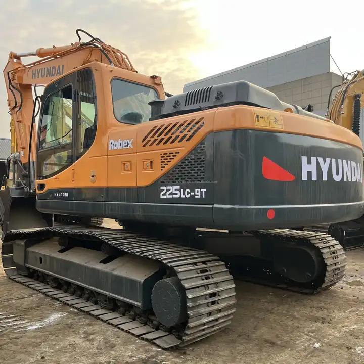 Crawler excavator Original Used Excavators Hyundai 225LC-9 for Sale Original Used Excavators Hyundai 225LC-9 for Sale- Photo 2