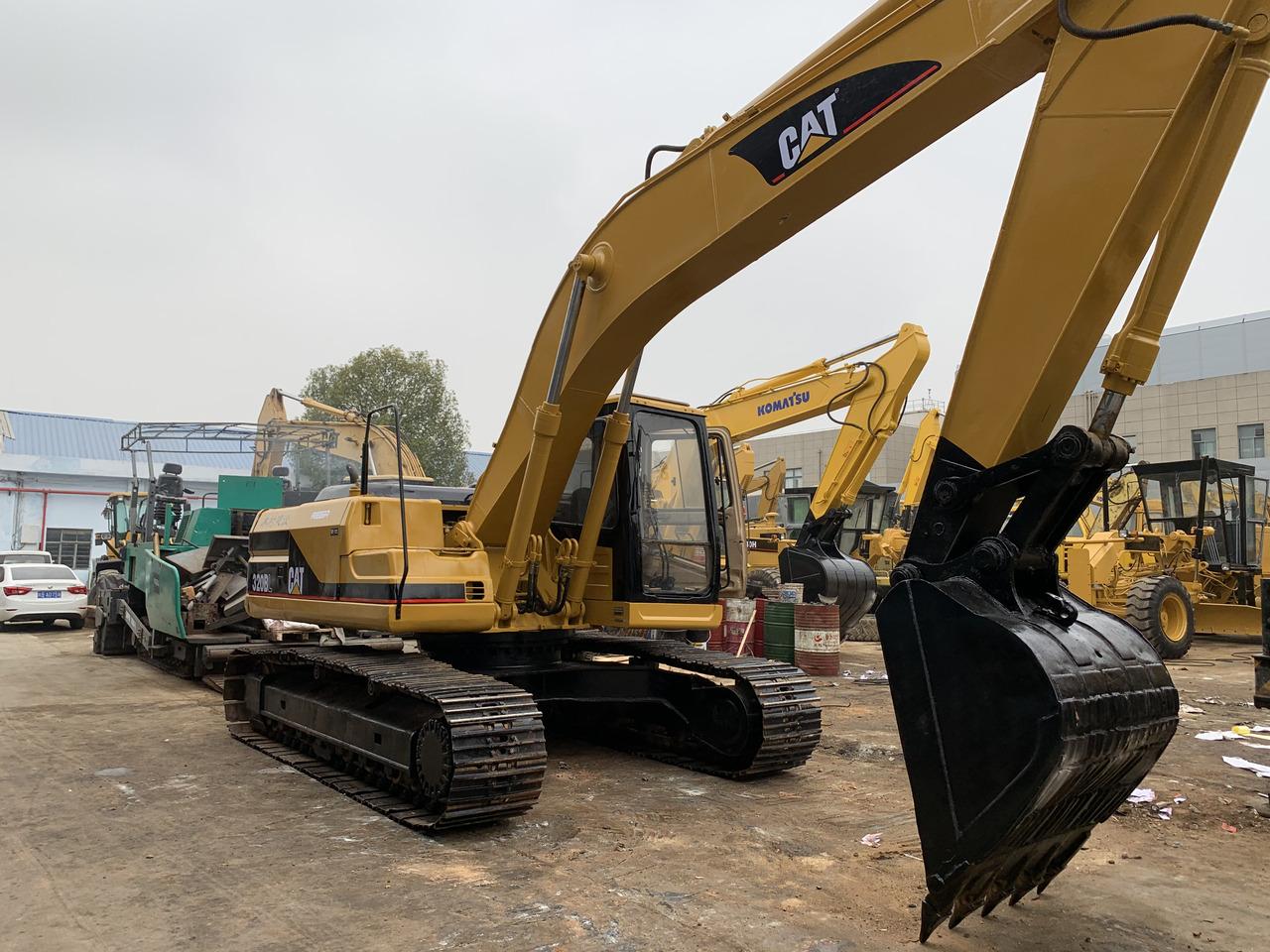 Crawler excavator 320B 320BL with good running condition 320B 320BL with good running condition- Photo 2