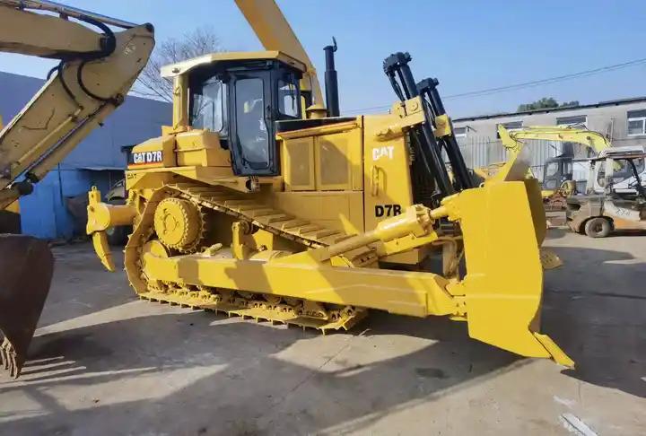 Bulldozer Used Bulldozers CAT D7R D8R with low price in Low Working Hour Used Bulldozers CAT D7R D8R with low price in Low Working Hour- Photo 7