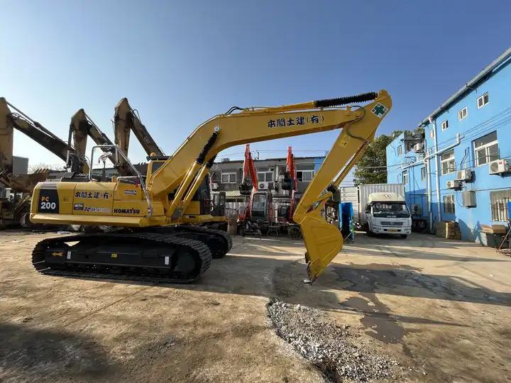 Crawler excavator KOMATSU PC200 japan made excavator used komatsu PC200/second hand Japan engine PC 200-8 PC 220-8 KOMATSU PC200 japan made excavator used komatsu PC200/second hand Japan engine PC 200-8 PC 220-8- Photo 5