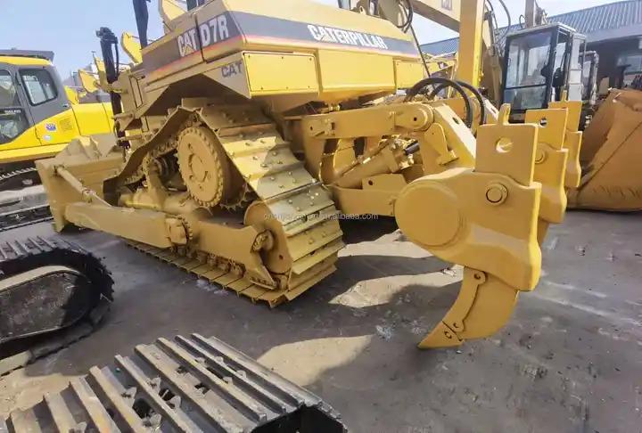 Bulldozer Used Crawler Bulldozer Cat D7r D7g D6g 100% used Caterpillar mini Bulldozer used dozer in good condition for sale Used Crawler Bulldozer Cat D7r D7g D6g 100% used Caterpillar mini Bulldozer used dozer in good condition for sale- Photo 3