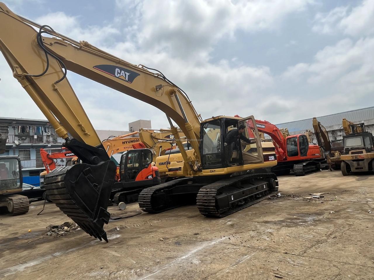 Crawler excavator Used Caterpillar excavator CAT 325BL in good condition for sale Used Caterpillar excavator CAT 325BL in good condition for sale- Photo 4