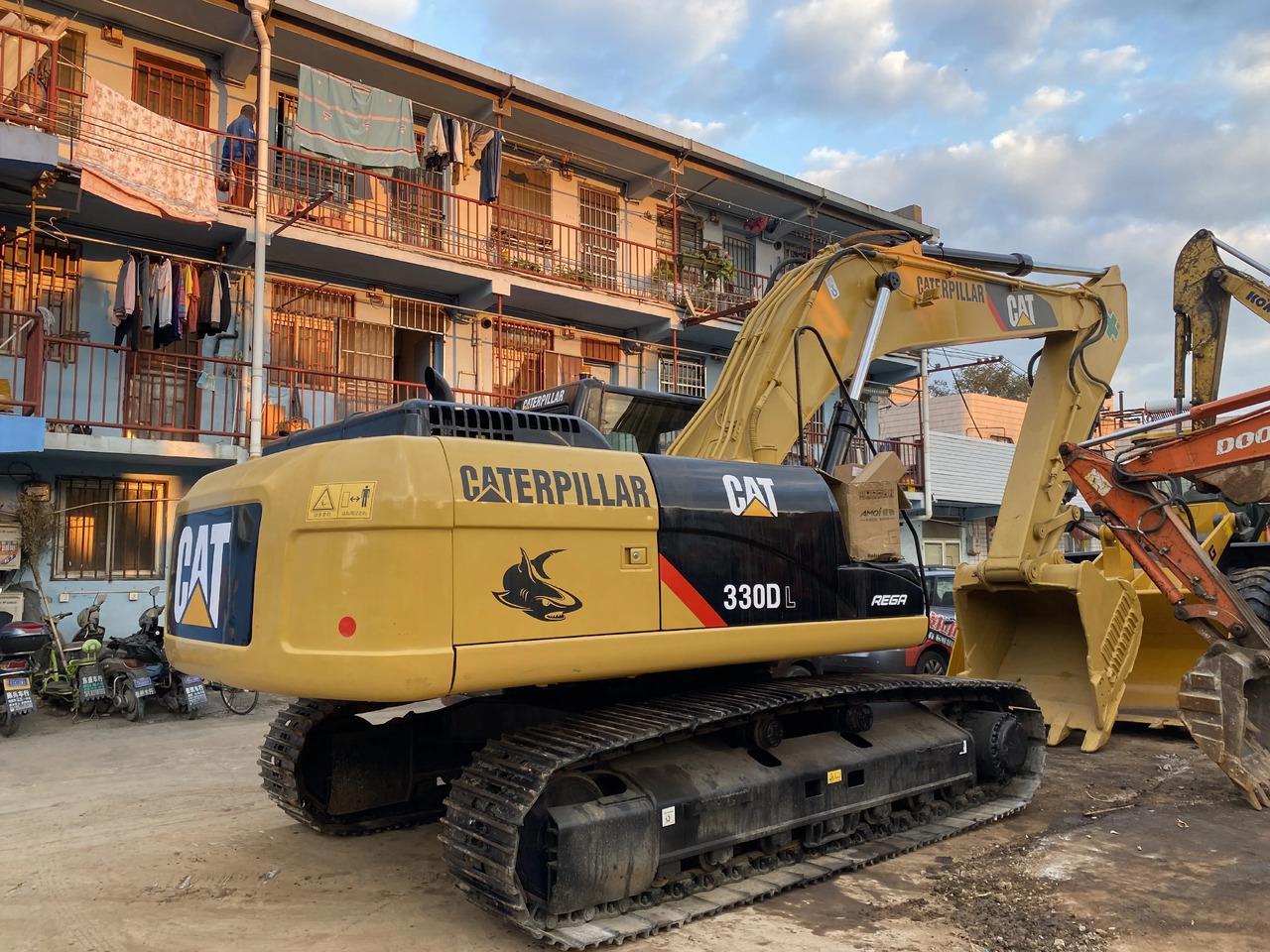 Crawler excavator Excellent Quality High Power used excavator CAT330DL Busada excavadora CAT330DL used excavator Excellent Quality High Power used excavator CAT330DL Busada excavadora CAT330DL used excavator- Photo 3