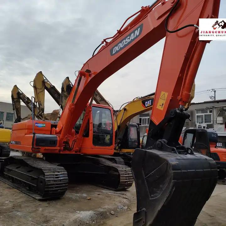 Crawler excavator High Quality Top Select Medium Scale Korea Original Doosan Dx225,Dx225lc Crawler Excavator With High Productivity In Shanghai High Quality Top Select Medium Scale Korea Original Doosan Dx225,Dx225lc Crawler Excavator With High Productivity In Shanghai- Photo 2