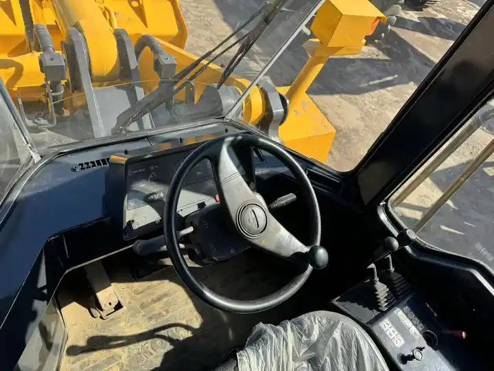 Wheel loader Second Hand Pay LoaderNice Performance Original Loader Used Komatsu Wa470 Loader Second Hand Wheel Loader Hot Sale Second Hand Pay LoaderNice Performance Original Loader Used Komatsu Wa470 Loader Second Hand Wheel Loader Hot Sale- Photo 4