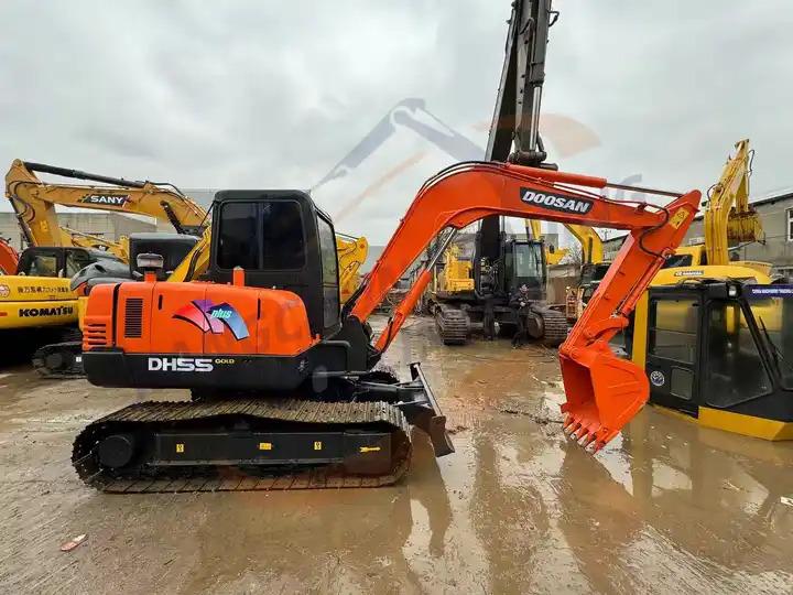 Excavator Cheap used mini excavator machine Crawler DH55 Factory sale used excavator used machinery doosan DH55 Used mini excavator Cheap used mini excavator machine Crawler DH55 Factory sale used excavator used machinery doosan DH55 Used mini excavator- Photo 4