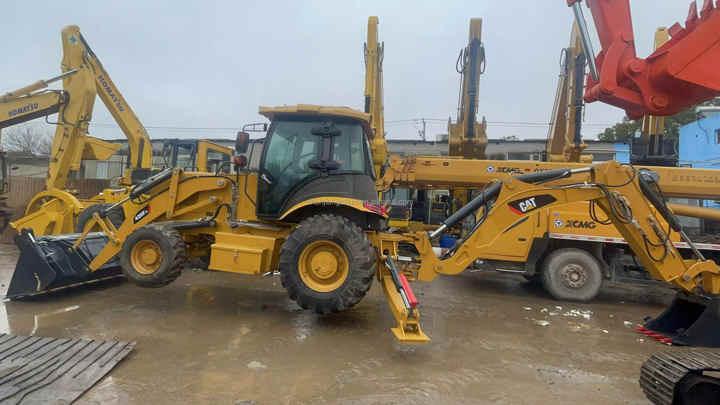 Backhoe loader HT636 Mini Tractor with Front End Loader and Backhoe Efficient Cat 420F2 Backhoe Loader Weichai Engine New Condition HT636 Mini Tractor with Front End Loader and Backhoe Efficient Cat 420F2 Backhoe Loader Weichai Engine New Condition- Photo 4