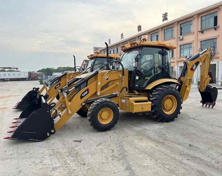 Backhoe loader Excellent Quality 4x4 Caterpillar Tlb Good Price 420f Backhoe Loader With H-shaped Stand In Shanghai Excellent Quality 4x4 Caterpillar Tlb Good Price 420f Backhoe Loader With H-shaped Stand In Shanghai- Photo 3