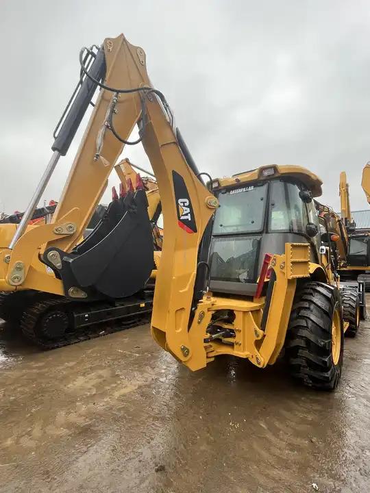 Backhoe loader Cheap Price 420f2 Used Backhoe Loader Used Backhoes Cat 420f2 Tractor Backhoe Loader with good working condition on Sale Cheap Price 420f2 Used Backhoe Loader Used Backhoes Cat 420f2 Tractor Backhoe Loader with good working condition on Sale- Photo 2