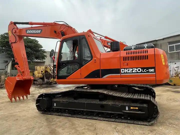 Crawler excavator used original Korea Doosan 20 ton excavator with cheap price and good condition DOOSAN Dx220LC-9e used original Korea Doosan 20 ton excavator with cheap price and good condition DOOSAN Dx220LC-9e- Photo 3