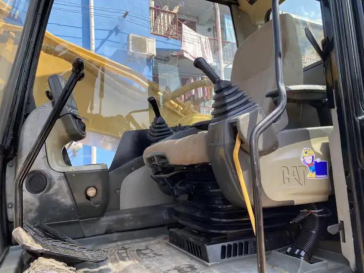 Crawler excavator 30 Ton Heavy Excavator Japan Origin Cat 330d 330dl 330d2 Fairly Used Caterpillar Mining Excavator With Jack Hammer In Shanghai 30 Ton Heavy Excavator Japan Origin Cat 330d 330dl 330d2 Fairly Used Caterpillar Mining Excavator With Jack Hammer In Shanghai- Photo 5