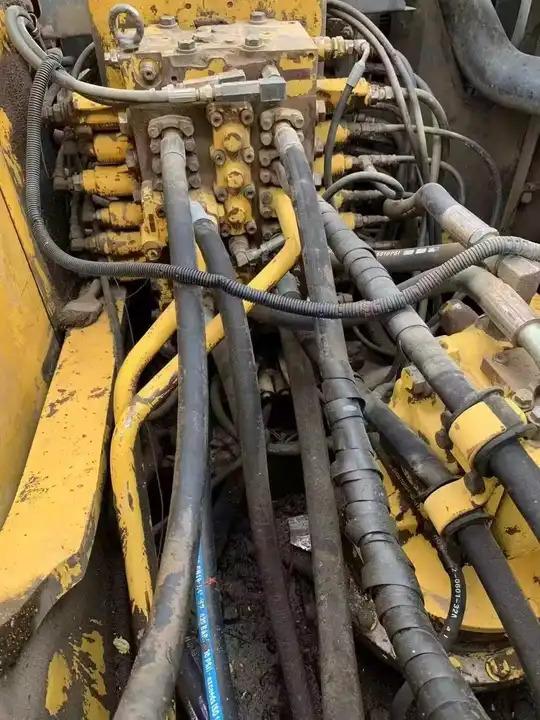 Excavator Good Condition Used Komatsu PC200 PC210 PC450 PC600 Excavator Komatsu Good Condition Used Komatsu PC200 PC210 PC450 PC600 Excavator Komatsu- Photo 2