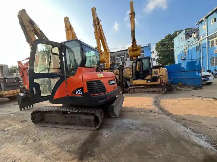 Crawler excavator Original Top Sale High Performance Slightly Used Doosan Dx60 Tracked Excavator For Landscaping In Shanghai Original Top Sale High Performance Slightly Used Doosan Dx60 Tracked Excavator For Landscaping In Shanghai- Photo 4