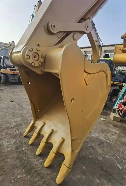 Crawler excavator Original Awesome Performance Caterpillar Heavy Equipment Good Price Used Cat 330c,330cl Excavator In Shanghai Original Awesome Performance Caterpillar Heavy Equipment Good Price Used Cat 330c,330cl Excavator In Shanghai- Photo 3