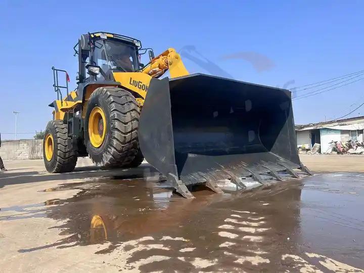 Wheel loader free shipping Original LiuGong Wheel Loader 856H in Good Condition IN good price free shipping Original LiuGong Wheel Loader 856H in Good Condition IN good price- Photo 7