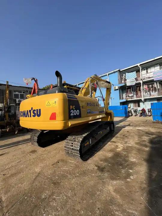 Crawler excavator 20t Used Excavator Komatsu Pc200-8 Made In 2020 - 2021 Year Original Japan In Shanghai 20t Used Excavator Komatsu Pc200-8 Made In 2020 - 2021 Year Original Japan In Shanghai- Photo 3