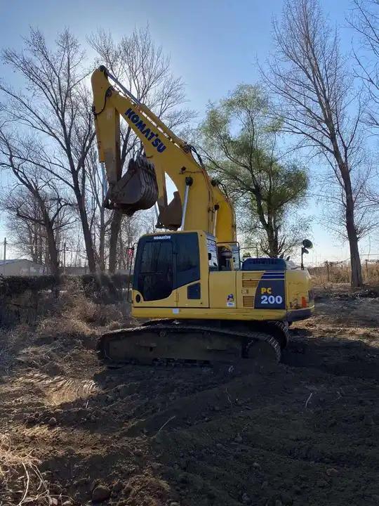 Excavator Original Japan Used Komatsu PC200-8 Crawler Excavator Komatsu PC200 PC220 PC120 6 PC130 PC400 Secondhand Excavator Original Japan Used Komatsu PC200-8 Crawler Excavator Komatsu PC200 PC220 PC120 6 PC130 PC400 Secondhand Excavator- Photo 4