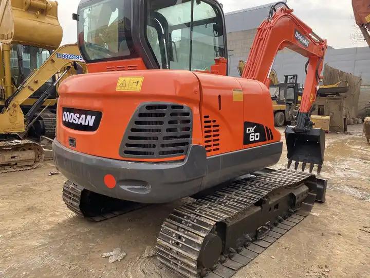 Crawler excavator Used excavator Doosan DX60 with excellent working condition on sale Used Doosan DX60 excavator, Doosan DX60 mini excavators Used excavator Doosan DX60 with excellent working condition on sale Used Doosan DX60 excavator, Doosan DX60 mini excavators- Photo 4