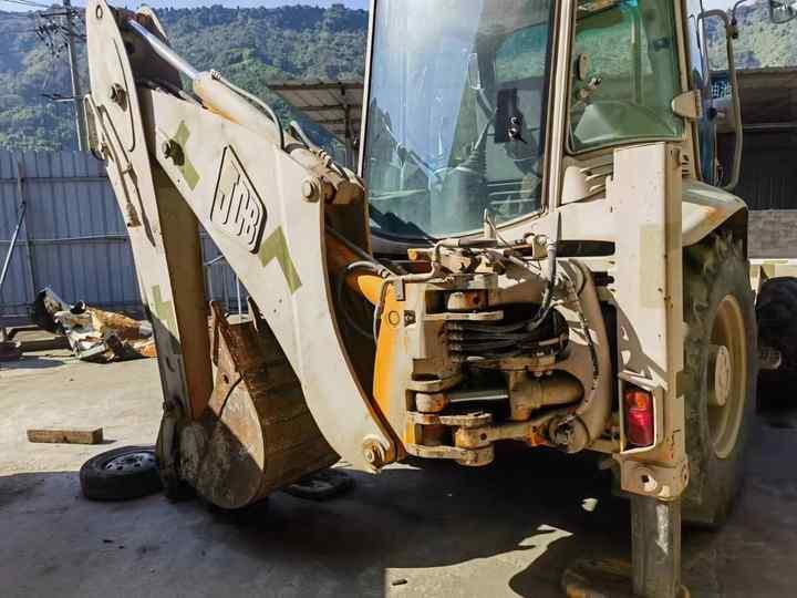 Backhoe loader Hot sale Backhoe loader JCB 3CX 4*4 tlb loader UKmade, used cheap JCB 3CX retro loader and digger Hot sale Backhoe loader JCB 3CX 4*4 tlb loader UKmade, used cheap JCB 3CX retro loader and digger- Photo 3