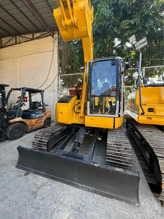 Excavator Second-Hand Used Komatsu PC 78 with Good Condition in Shanghai Second-Hand Used Komatsu PC 78 with Good Condition in Shanghai- Photo 6