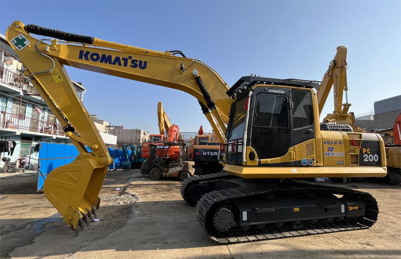 Excavator 220-8 ON SALE 220-8 ON SALE- Photo 3