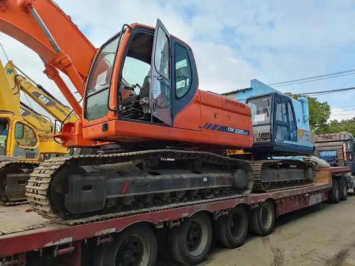 Crawler excavator Hing Quality Korea Made 2019 Year Doosan Brand Dx225 Dx225lc Dx225lca Crawler Excavator In Shanghai Hing Quality Korea Made 2019 Year Doosan Brand Dx225 Dx225lc Dx225lca Crawler Excavator In Shanghai- Photo 3