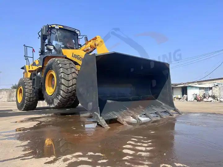 Wheel loader Original LiuGong Wheel Loader high quality 856H in Good Condition with Low running hours Original LiuGong Wheel Loader high quality 856H in Good Condition with Low running hours- Photo 4