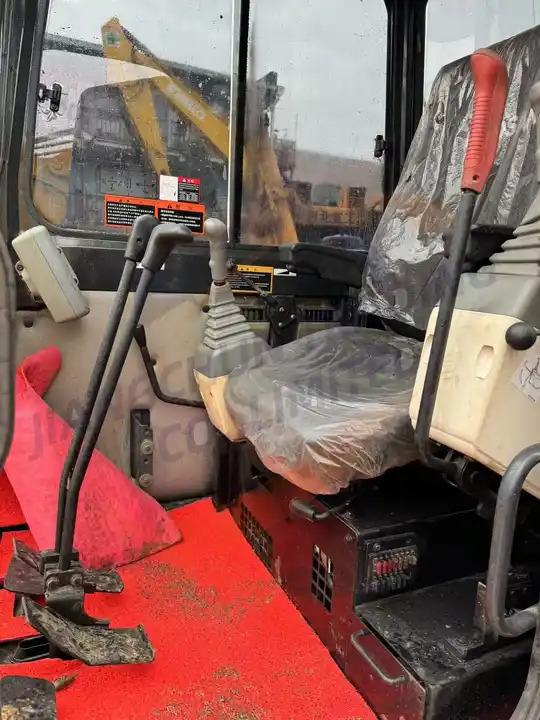 Excavator 2023 wholesale ready for work low price made in Korea Doosan DH55 hydraulic excavator 2023 wholesale ready for work low price made in Korea Doosan DH55 hydraulic excavator- Photo 4