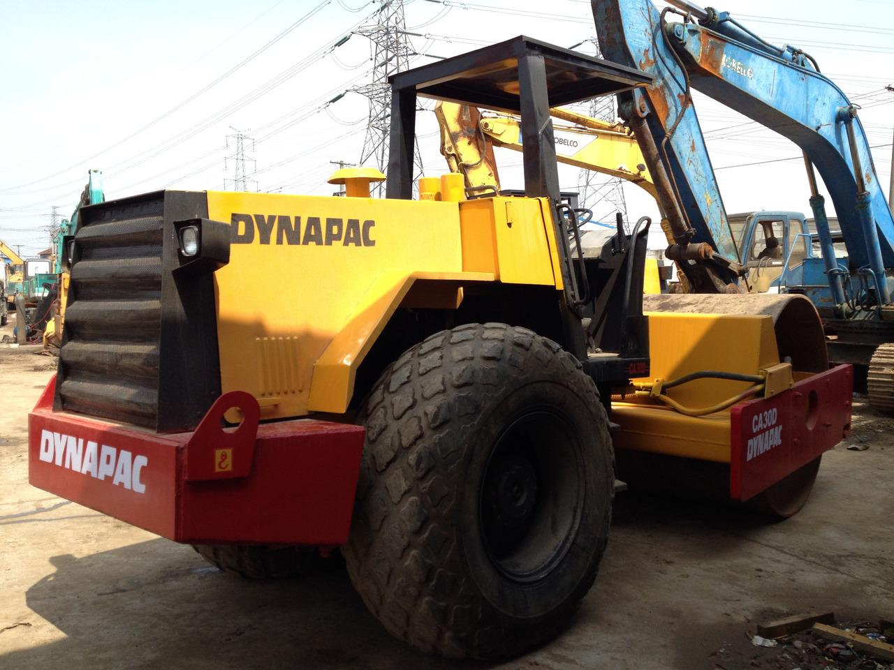 Road roller CA30D IN GOOD RUNNING CONDTION CA30D IN GOOD RUNNING CONDTION- Photo 5