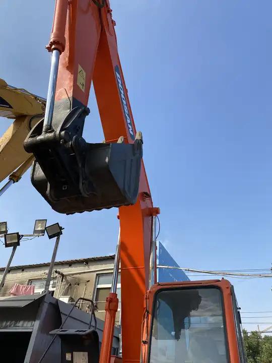 Crawler excavator Good Price Tracked Excavator Doosan Dx225 Dx150 Korea Construction Machinery In Shanghai Good Price Tracked Excavator Doosan Dx225 Dx150 Korea Construction Machinery In Shanghai- Photo 5