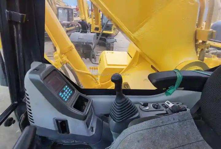 Crawler excavator Good Condition Komatsu Used PC400-7 Hydraulic Crawler Excavator Suitable For Construction/ Agriculture Digging Good Condition Komatsu Used PC400-7 Hydraulic Crawler Excavator Suitable For Construction/ Agriculture Digging- Photo 6